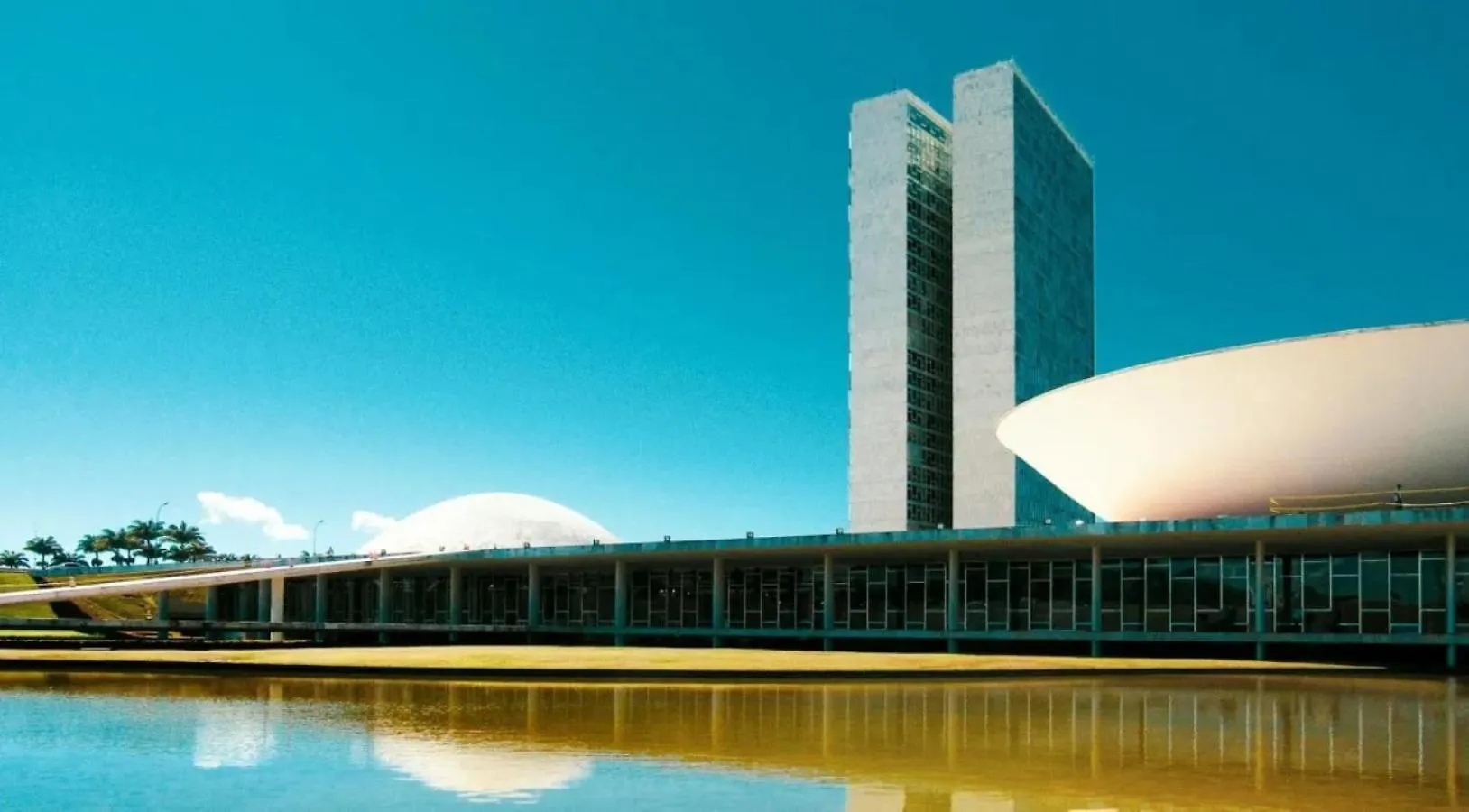 Sm1119 Flat Regiao Central Prox Embaixada Americana Brasilia